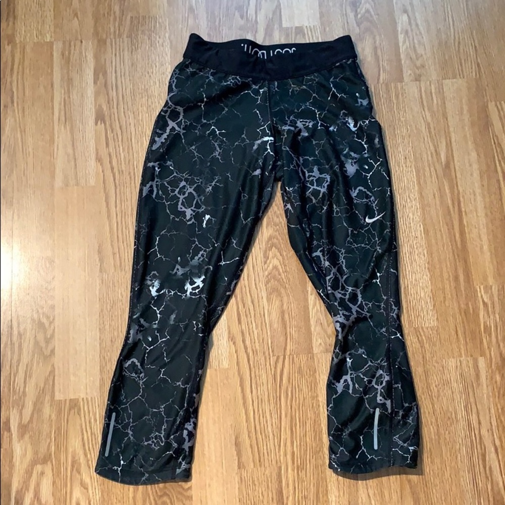 Nike lighting leggings